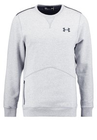 Sweat-shirt gris clair à manches longues et col rond, avec logo Under Armour sur la poitrine et poche latérale zippée à la hanche gauche.