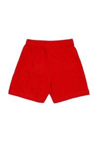 Czerwone szorty z elastycznym pasem o prostym wzorze, wykonane z miękkiego materiału, prezentowane na białym tle.