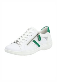 Baskets blanches avec accents verts, design perforé, fermeture à lacets, zipper latéral et semelle en caoutchouc texturé. Matériau en cuir lisse.
