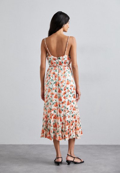 Alice + Olivia LISSA COWL GODET MIDI DRESS - Rochie de zi - off white