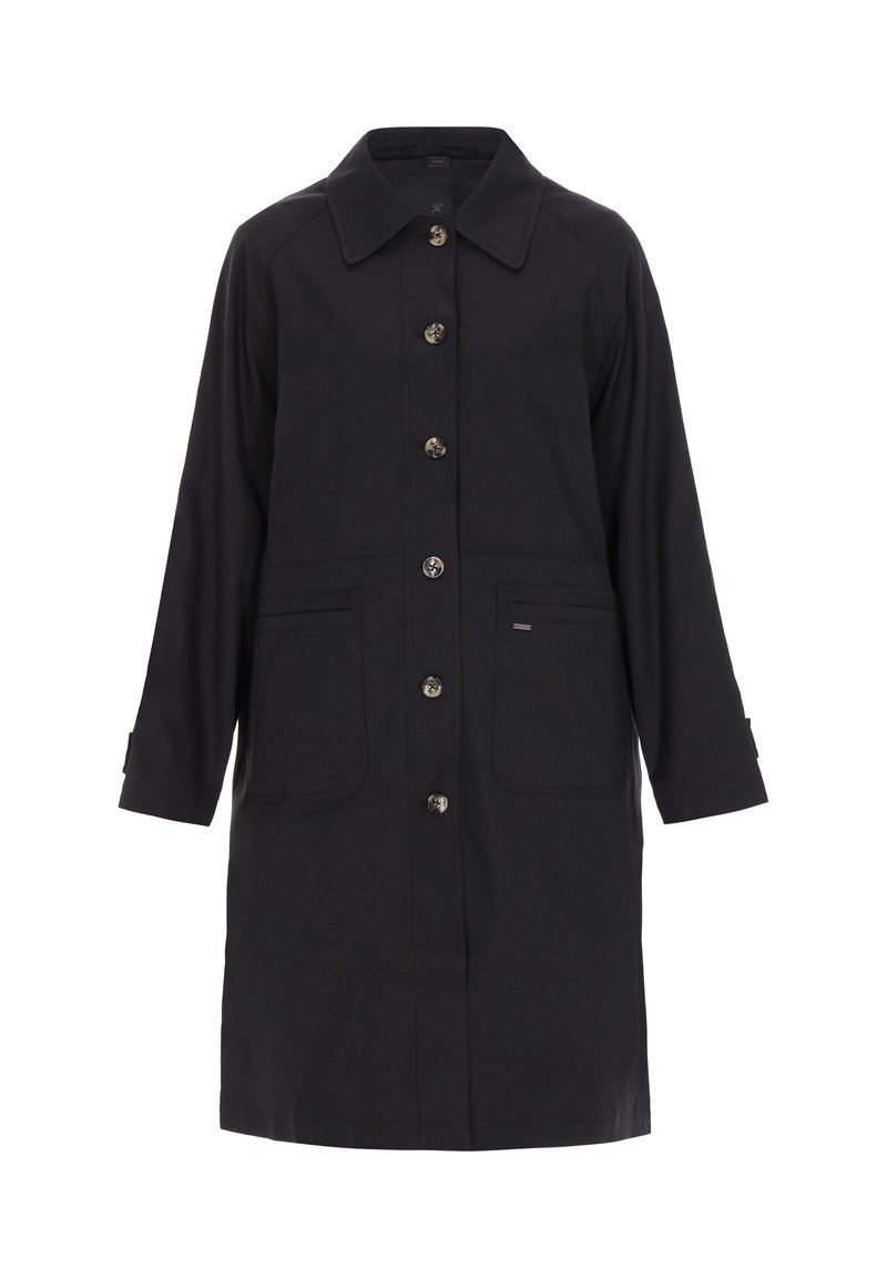 Schwarzer Mantel aus glattem Stoff, mit Knopfleiste vorne, zwei Fronttaschen und klassischem Kragen sowie dreiviertellangen Ärmeln.