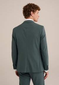 Thumbnail Image 3