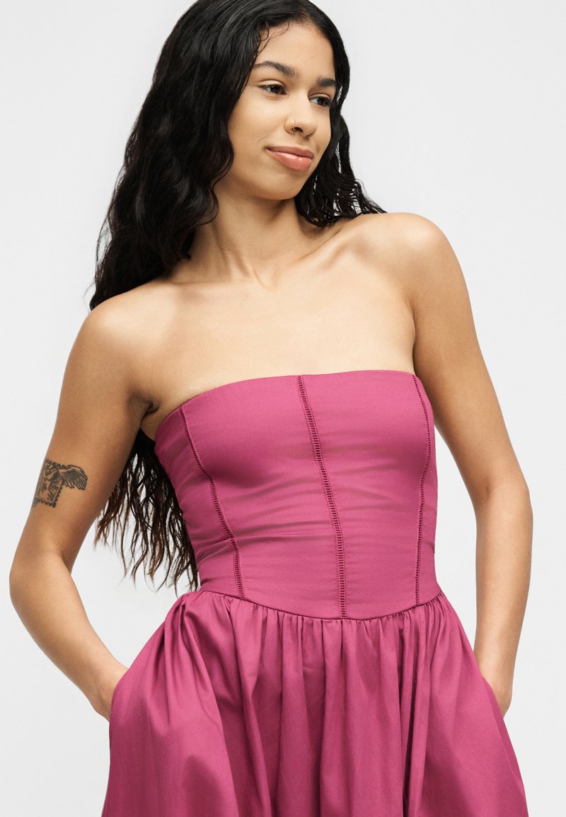 corset dress abercrombie & Fitch SOLID - Cocktail / Party dress - light pink July DC style seaming details RESTOCKED! “MAYA WAVY ASYMMETRIC Gown Color:Silk and Wool Light Blue