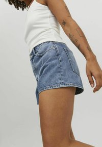 JJXX JXNANY  - Kratke hlače od trapera - medium blue denim