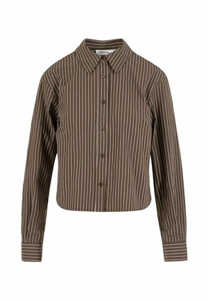 Bruin overhemd met lange mouwen, knoopsluiting, witte verticale naaldstrepen en een spitse kraag, korter aan de taille.