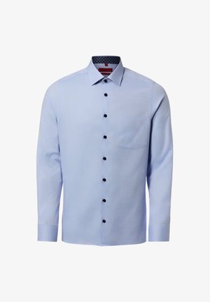 Hellblaues Herrenhemd mit langen Ärmeln, schwarzen Knöpfen, Brusttasche, klassischem Kragen und gemustertem Innenkragen.