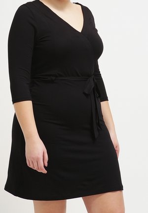 Sukienka z dżerseju