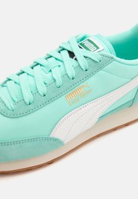Puma EASY RIDER  - Sportcipő - mint/white