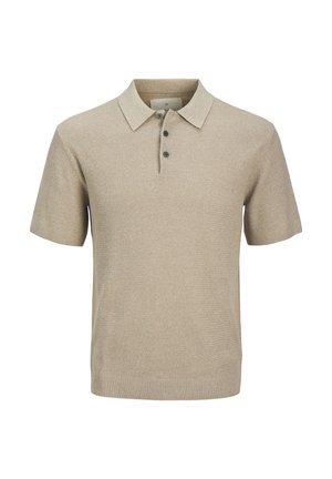 Beige kortärmad polo skjorta med en texturerad stickad design, tre mörka knappar och en klassisk krage. Slätt tyg med en åtsittande silhuett.