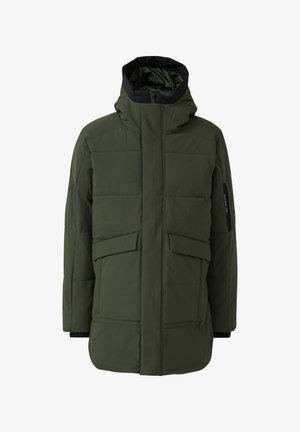 Olivgrüne Pufferjacke mit hohem Kragen, Reißverschluss und zwei Fronttaschen. Mit gefütterter Kapuze in Schwarz und elastischen Bündchen.