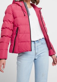 Superdry & Co Zimní bunda - red