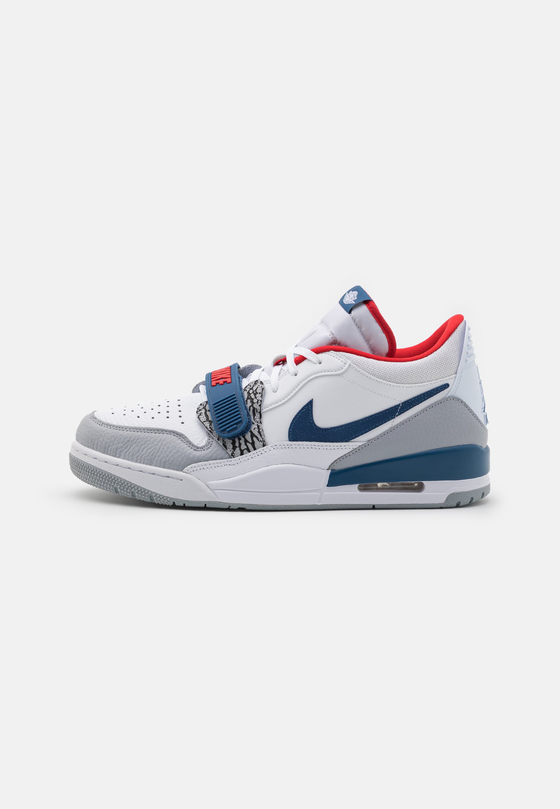 wolf grey university red white