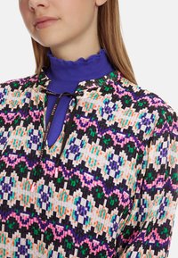 Marc Cain Blouse - lip gloss