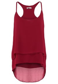 Rote, ärmellose Bluse mit gestuftem Design. Sie besteht aus einem glatten, leichten Stoff und hat einen längeren Rückensaum, was eine lässige Silhouette erzeugt.