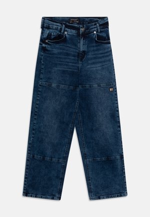 Jeans de ganga azul de perna larga com um design estruturado, apresentando dois bolsos frontais, uma cintura com passantes para cinto e detalhes de painéis cosidos.