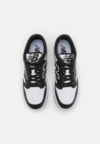 New Balance Basketsko - black