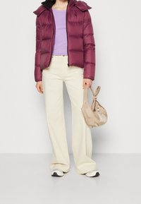 Calvin Klein Jeans Dunjacka - purple
