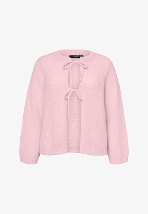 Svijetloružičasti pleteni kardigan s dugim rukavima, otvorenog prednjeg dijela zatvoren s dvije vezane mašne na izrezima za vrat i prsa.