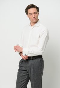 PROFUOMO Overhemd - off white