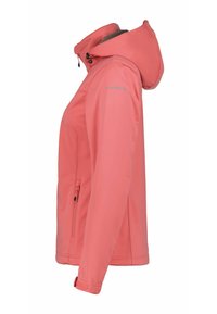 Giacca softshell rosa corallo con cappuccio, tasca laterale con zip, cinturino regolabile al polso e logo sulla parte superiore della manica, vista dal lato sinistro.