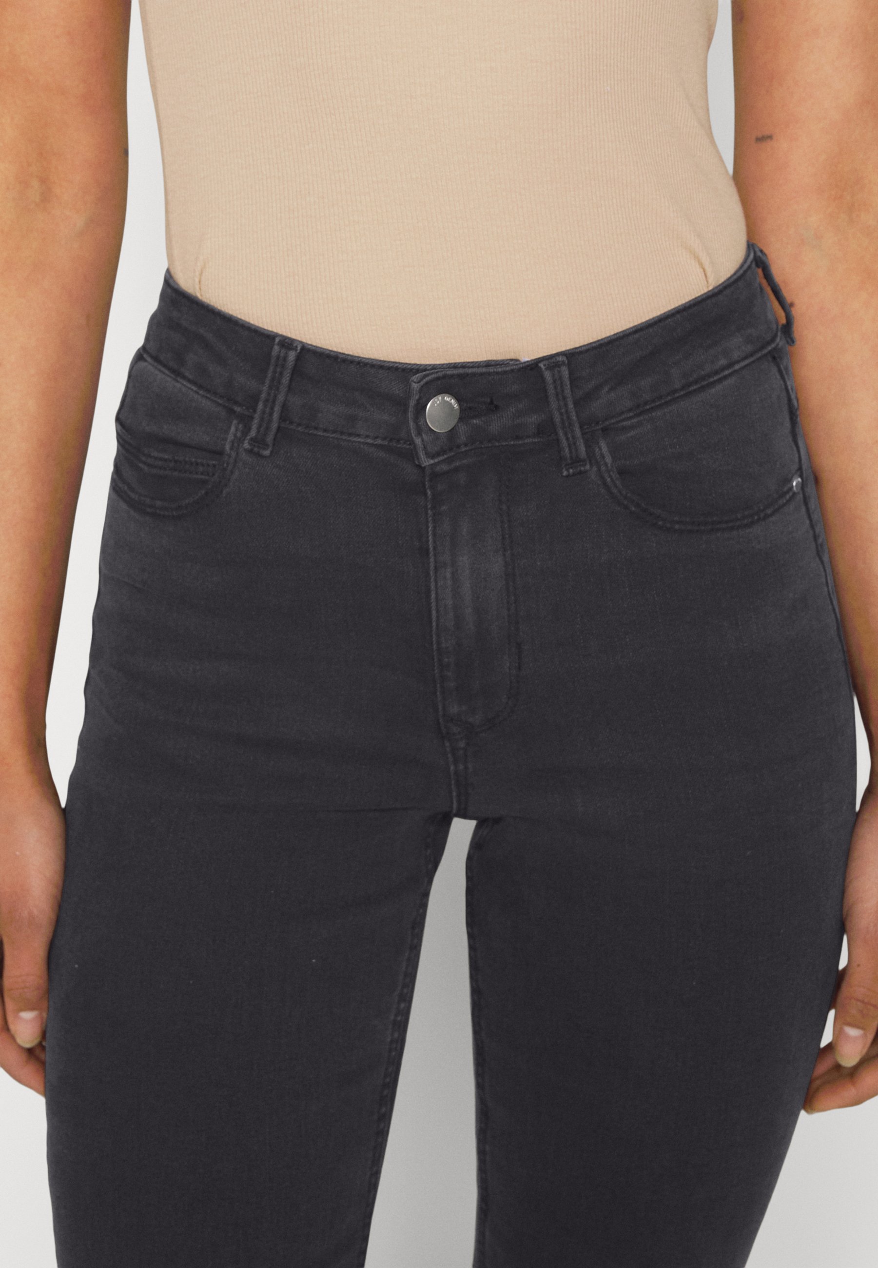 JDY Tall JDYNEWFLORA - Bootcut jeans - dark grey denim/Grijs denim/greydenim  - Zalando.nl