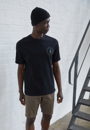 STAR SHIELDS - T-shirt print - black