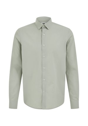 Lysegrå langærmet skjorte med knapper, spids krave og almindelige manchetter, vist mod en hvid baggrund.