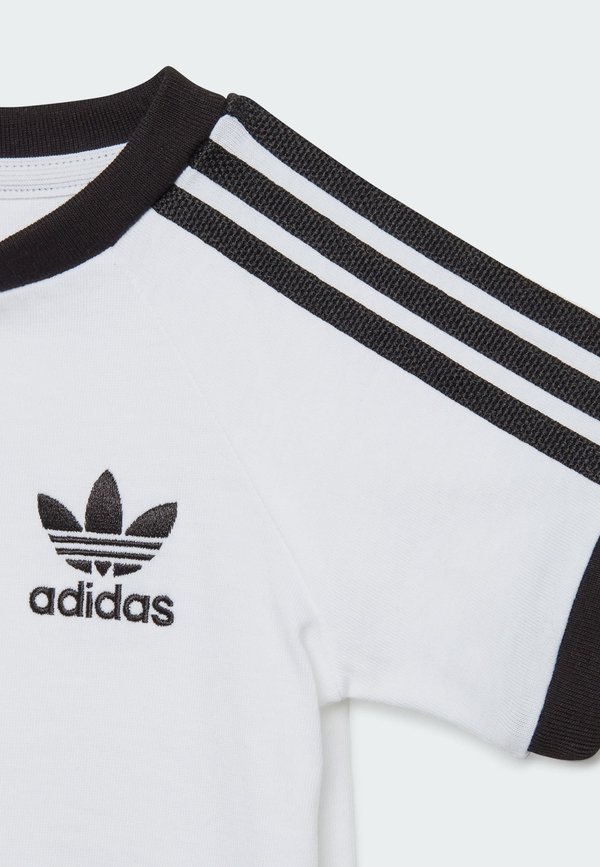 3-STRIPES - Print T-shirt3