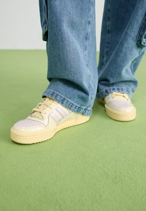 FORUM - Trainers - warm vanilla/putty mauve/easy yellow