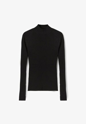 Czarny prążkowany sweter z długim rękawem, o wysokim kołnierzu, dopasowany fason oraz teksturowe wzory wzdłuż rękawów i tułowia.