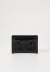 PATENT SIGNATURE LEATHER ESSENTIAL CARD CASE - Denarnica - black