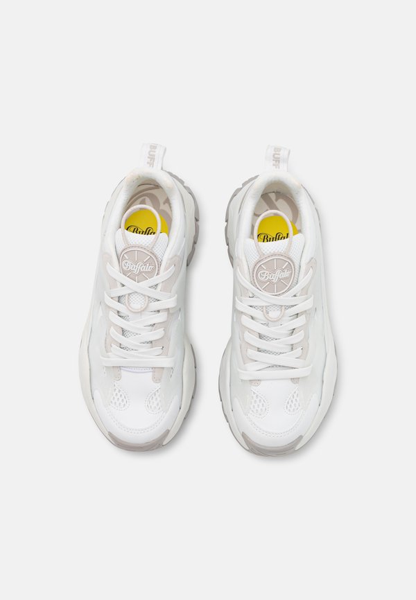 TRAIL ONE  - Trainers2