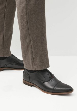 Veterschoenen - black