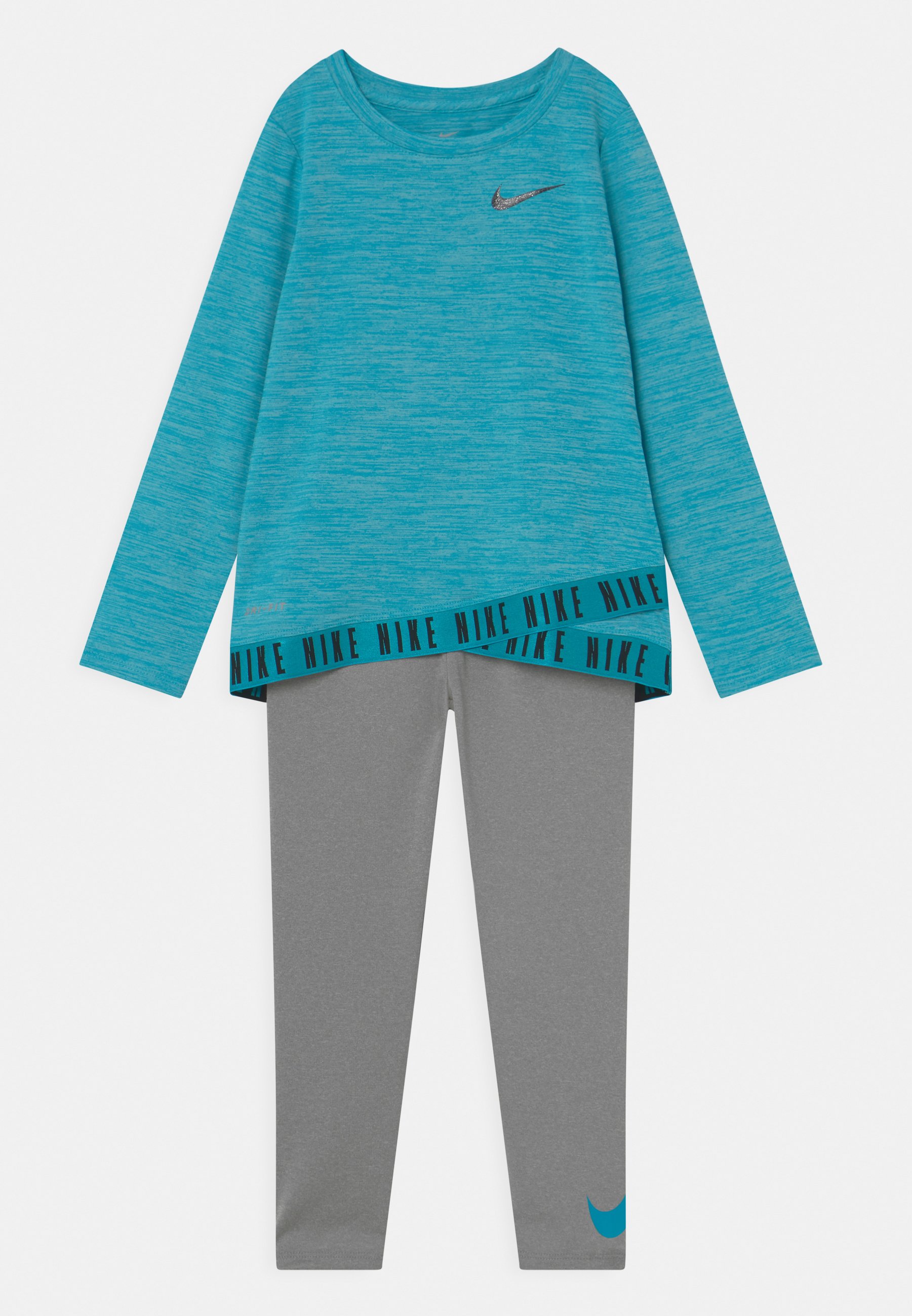 chandal nike turquesa