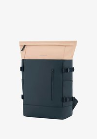 Nevybráno, navy blush