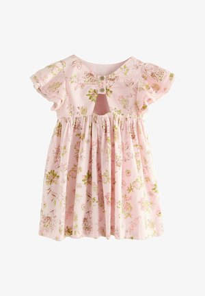 Růžové květinové šaty s krátkými nafouklými rukávy, nařaseným pasem a detaily ve tvaru klíčové dírky na zádech. Lehce se vlající látka s malými květinovými vzory.