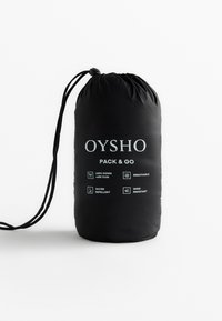 OYSHO LIGHTWEIGHT PACKABLE WATER-REPELLENT - Gewatteerde jas - black