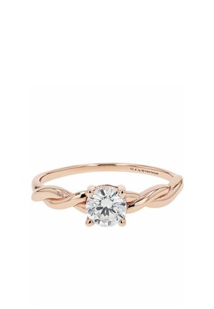 Ring mit verdrehtem Band aus Roségold mit einem rundem, klaren Diamantsolitär in der Mitte, der in einer Zargenfassung sitzt.