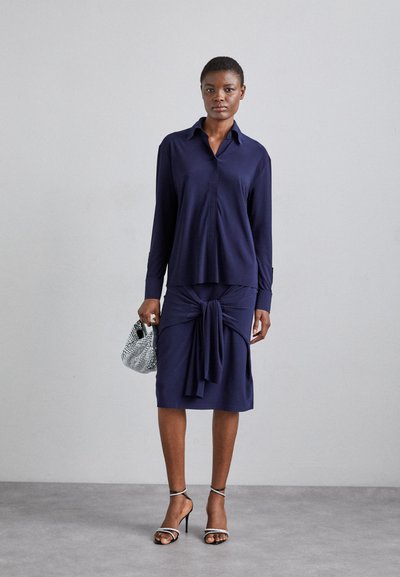 Norma Kamali COLLAR - Chemisier - true navy