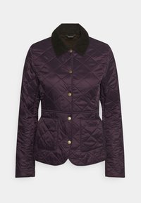 Gesteppten lila Jacke mit einem braunen Cordkragen, goldenen Druckknöpfen, zwei Fronttaschen und einem taillierten Schnitt.