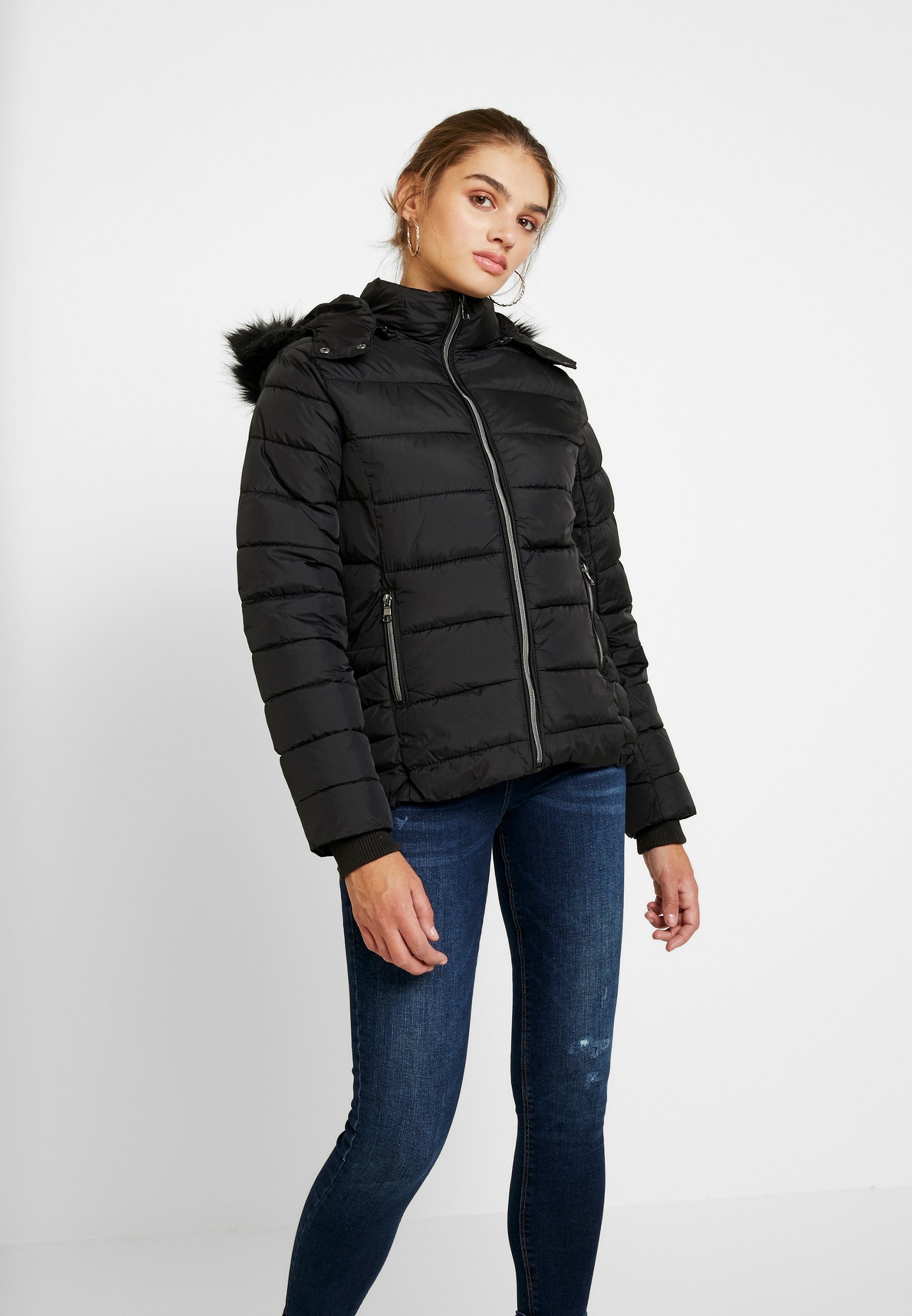 Foret Jakke i Navy b.young Foret Jakke i Navy b.young