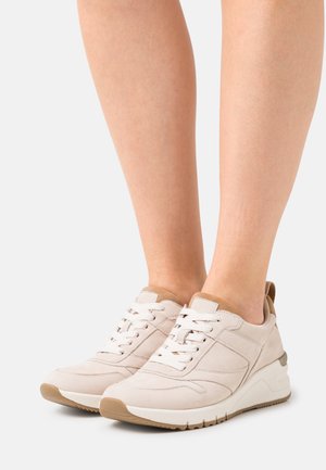 Tamaris Trainers - ivory