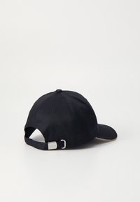 BOSS BOLD - Naģene - black