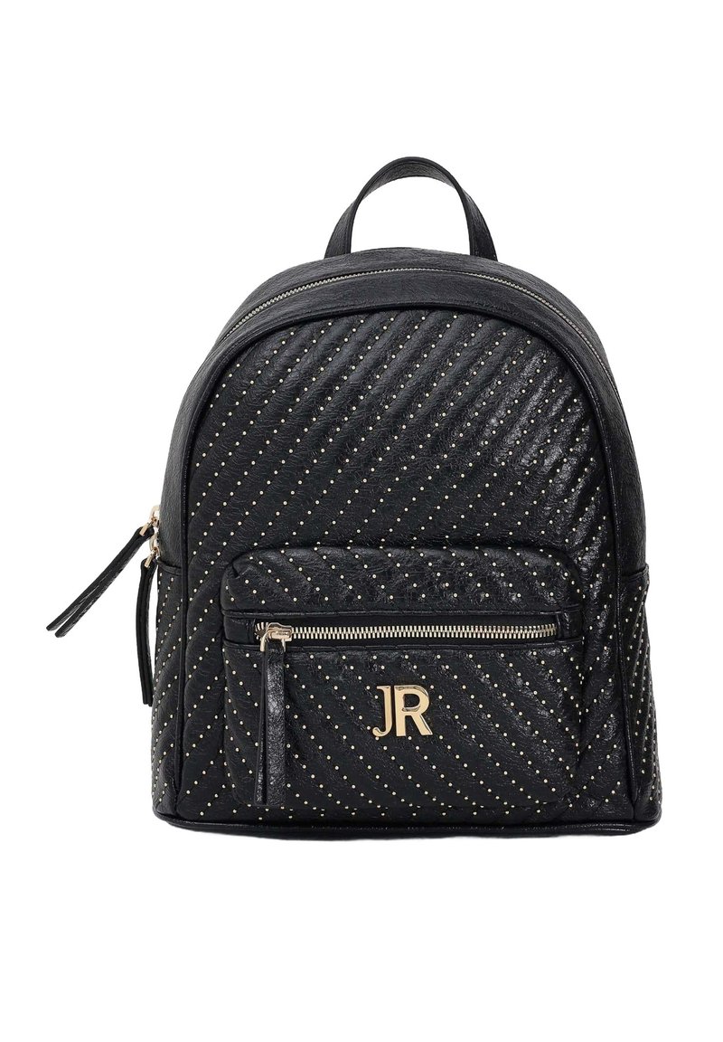 Zaino in ecopelle trapuntata nera con accenti di borchie dorate, tasca frontale con zip e manico superiore. Presenta un logo dorato "JR" sulla parte frontale.