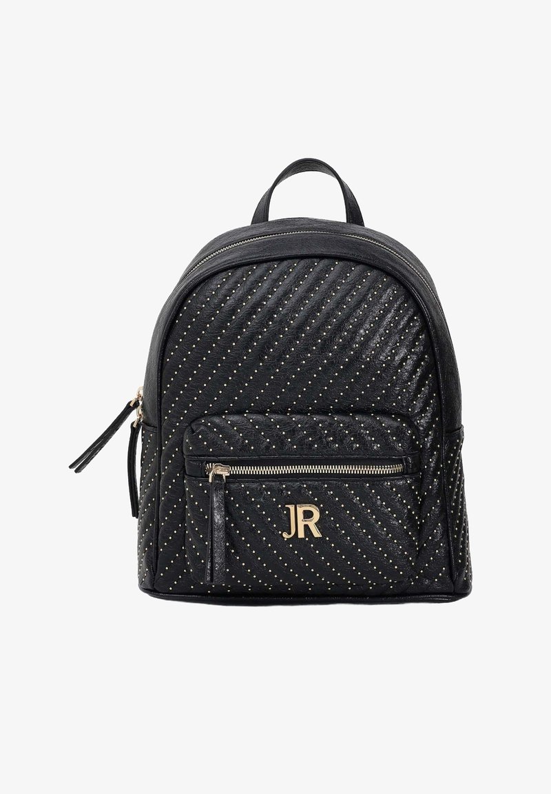 Zaino in ecopelle trapuntata nera con accenti di borchie dorate, tasca frontale con zip e manico superiore. Presenta un logo dorato "JR" sulla parte frontale.