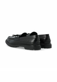 Schwarze Lederloafer mit runder Zehenform und Quastendetail. Dicke, strukturierte Sohle mit einem robusten Profil für verbesserte Traktion.