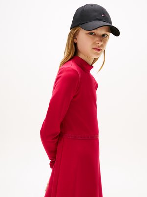 Tommy Hilfiger ESSENTIAL SKATER - Jerseykleid - ruby rhubarb