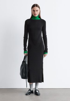 Strickkleid - black