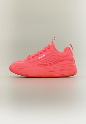Fila SUPERBUBBLE - Sneakers - fiery coral