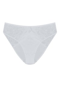 Biała bielizna w stylu bikini z przezroczystymi koronkowymi panelami po bokach, płaskim elastycznym pasem i gładkim bawełnianym panelem środkowym.